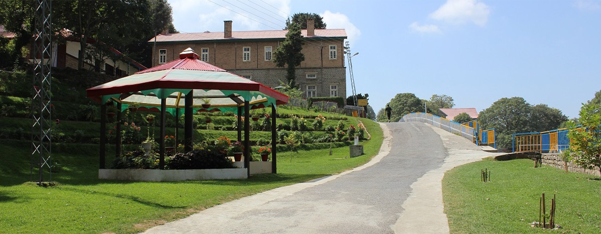 Approach to the Preparatory School, Lawrence College